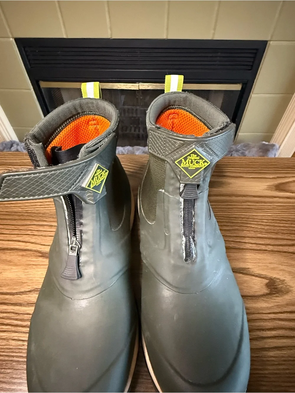 Original Muck Boots-Men’s Apex Mid Zip Waterproof Size 9